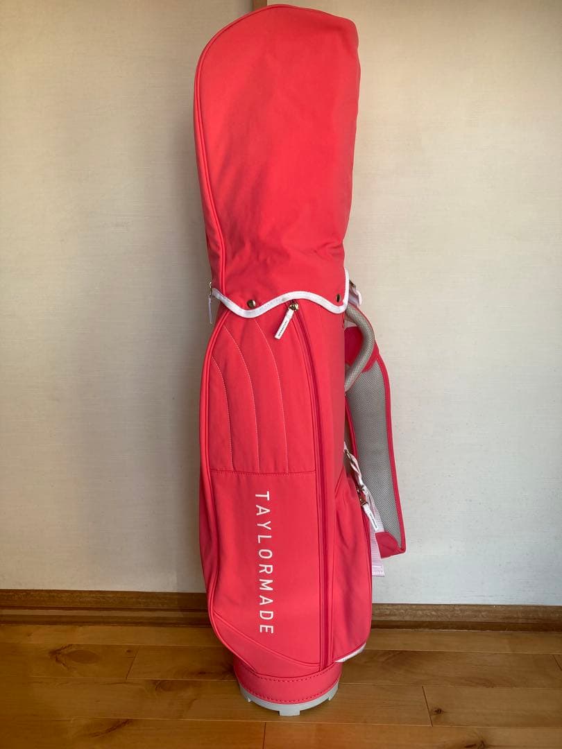 TaylorMade　キャディバッグ　ゴルフバック　8.5インチ　ピンク