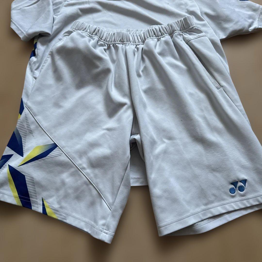 YONEX ホワイト ハーフパンツ　Oサイズ