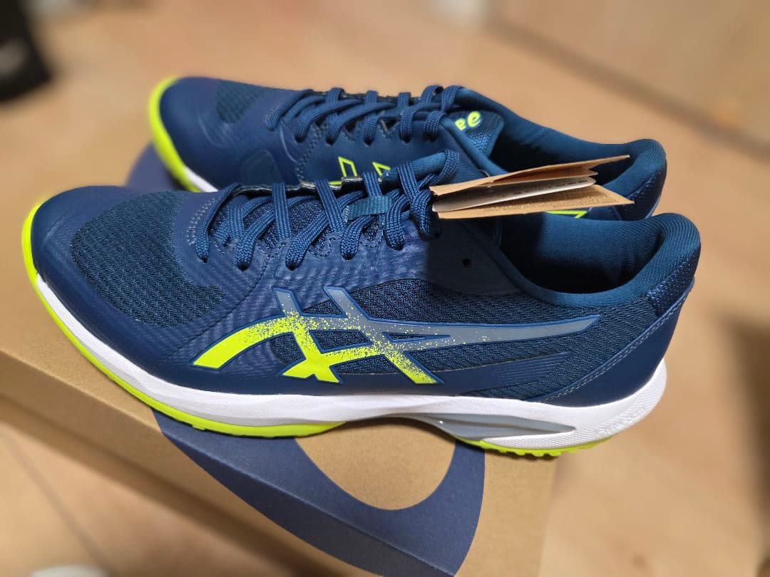 ともまつ　新品 テニスシューズ SOLUTION SWIFT FF 2