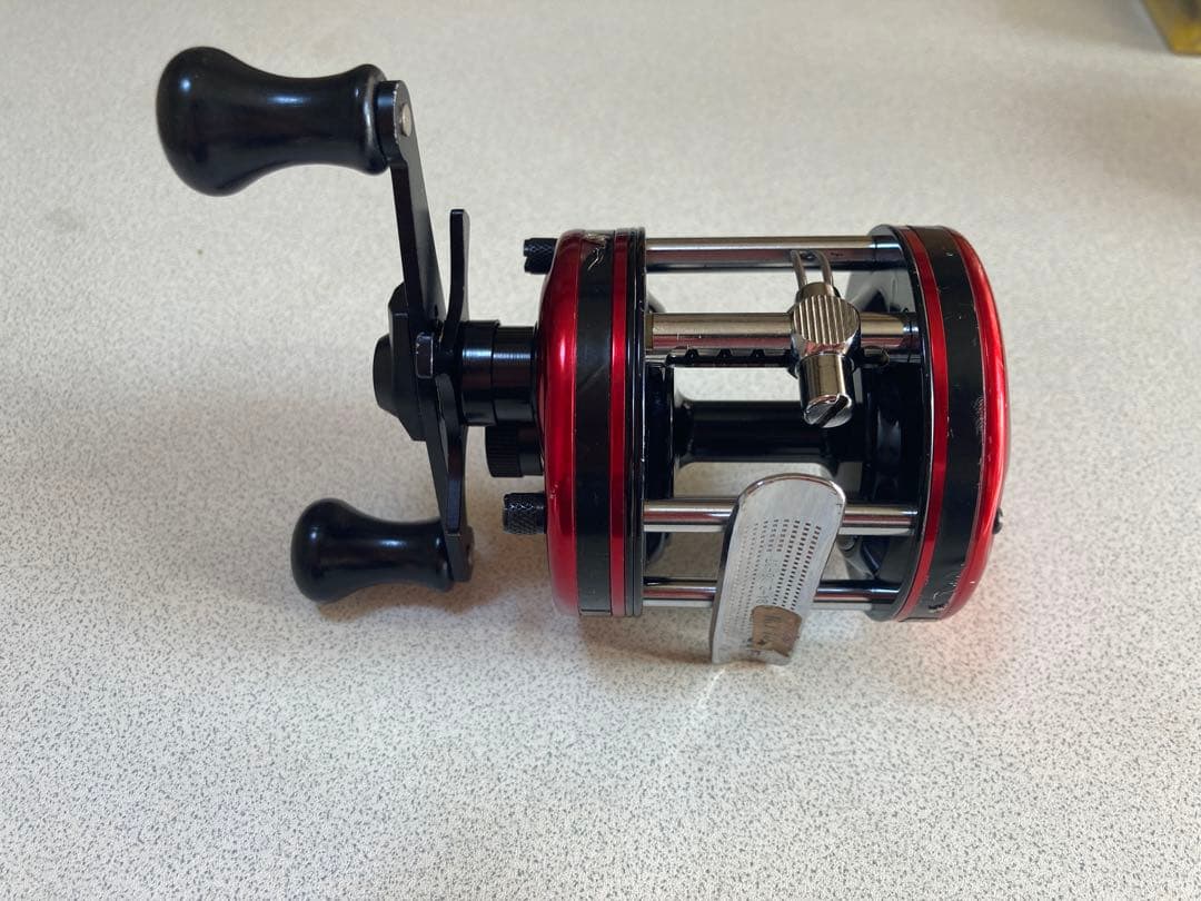 アンバサダー5000/84年式86-87年製造 最終オールド ABU/傷有ります