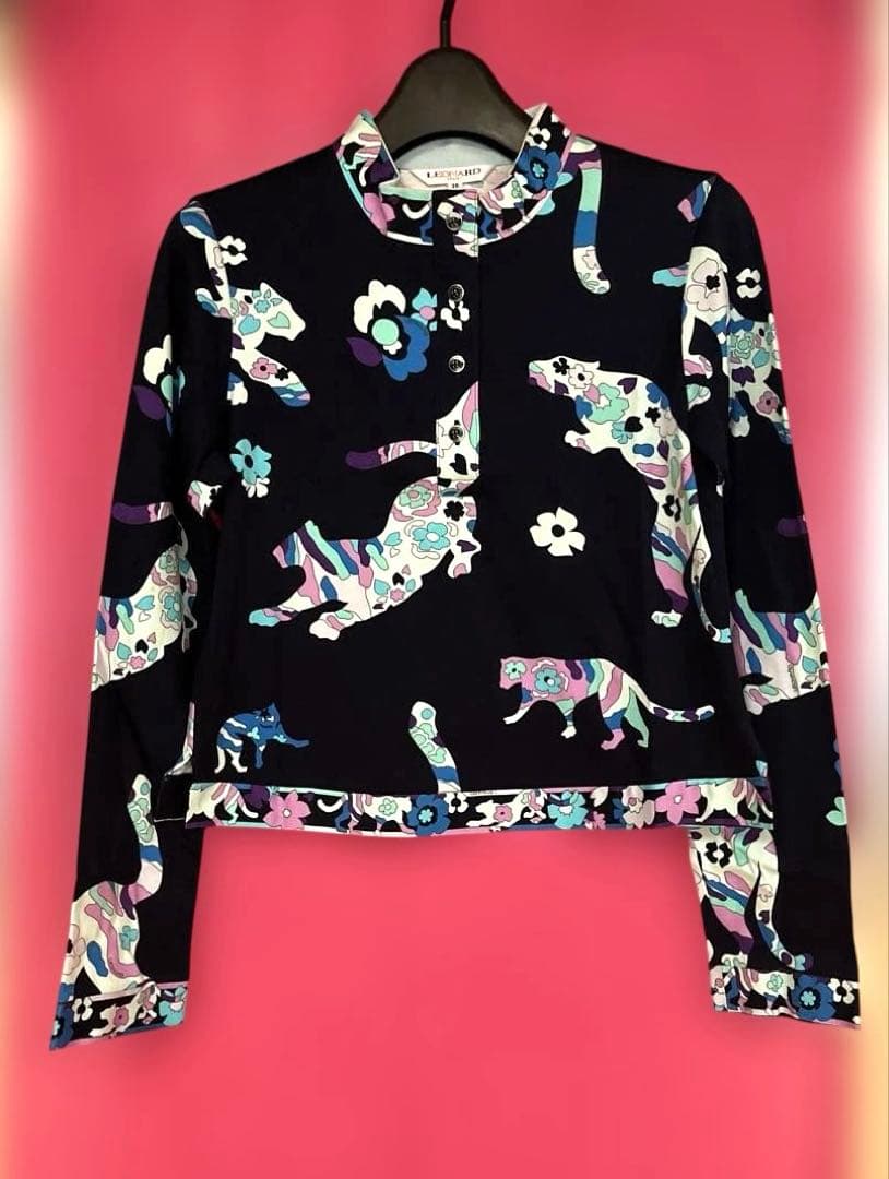 レオナール スポーツ　長袖トップス　38 紺色　猫に花柄　30%引きセール中