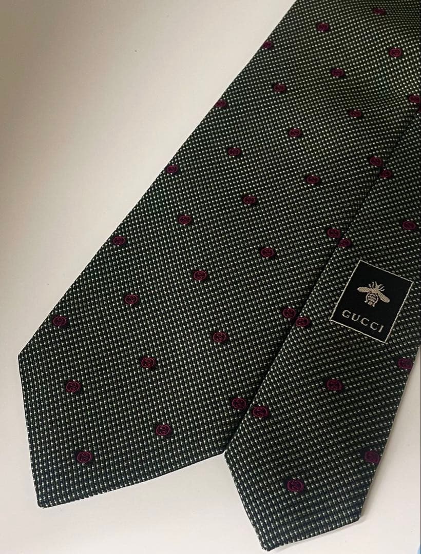 新品 グッチ ネクタイ ハイブランド GG 総柄 ダークグリーン マット 激レア
