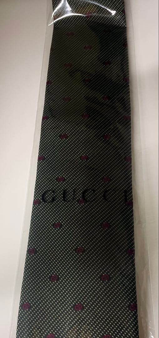新品 グッチ ネクタイ ハイブランド GG 総柄 ダークグリーン マット 激レア