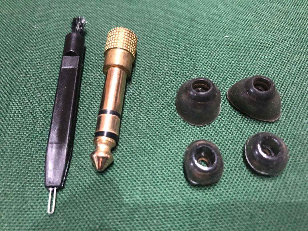 Fender FXA5 シルバー イヤホン