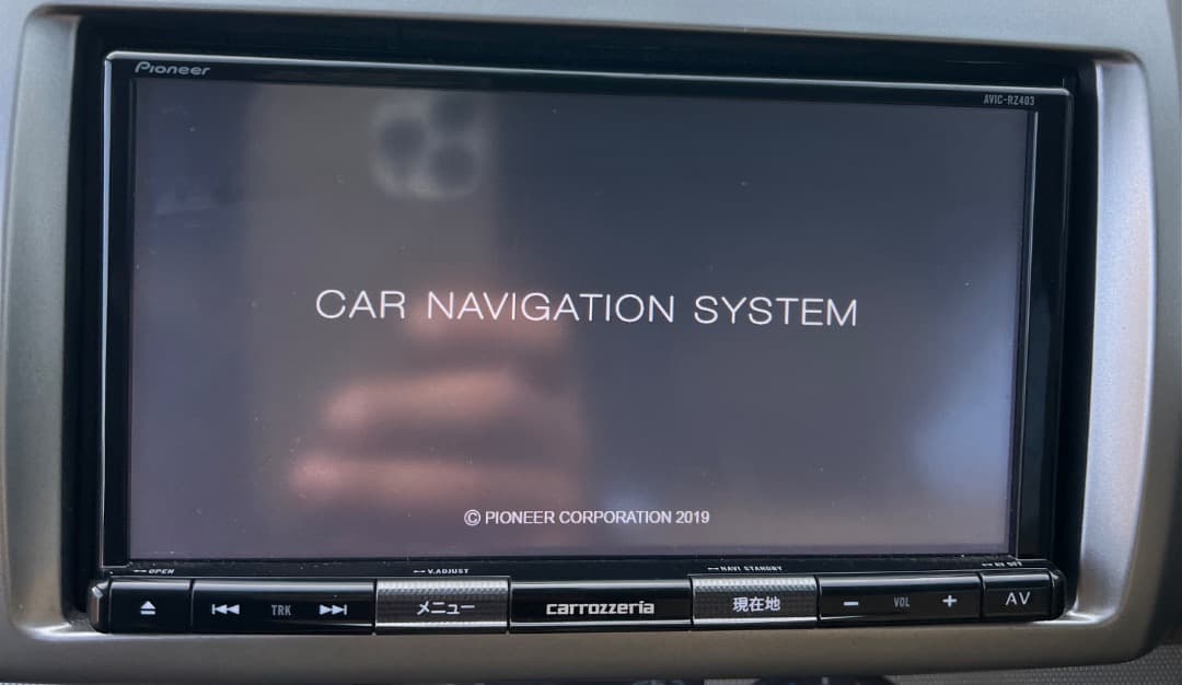 Carrozzeria カロッシリア AVIC-RZ403 楽ナビ 2019年