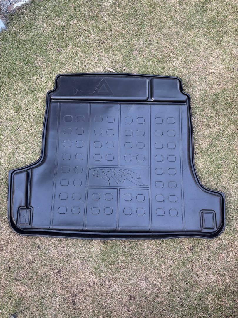 ハイラックスサーフ185 ラゲッジトレイ