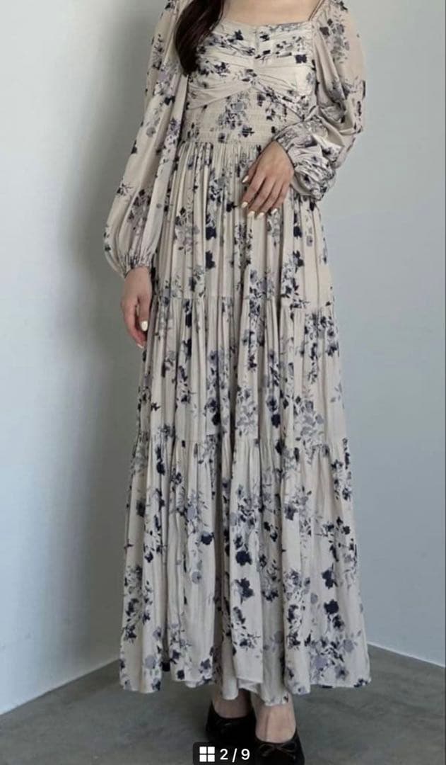 【新品】タグ付き ココディール　シャーリングティアードフラワーワンピース