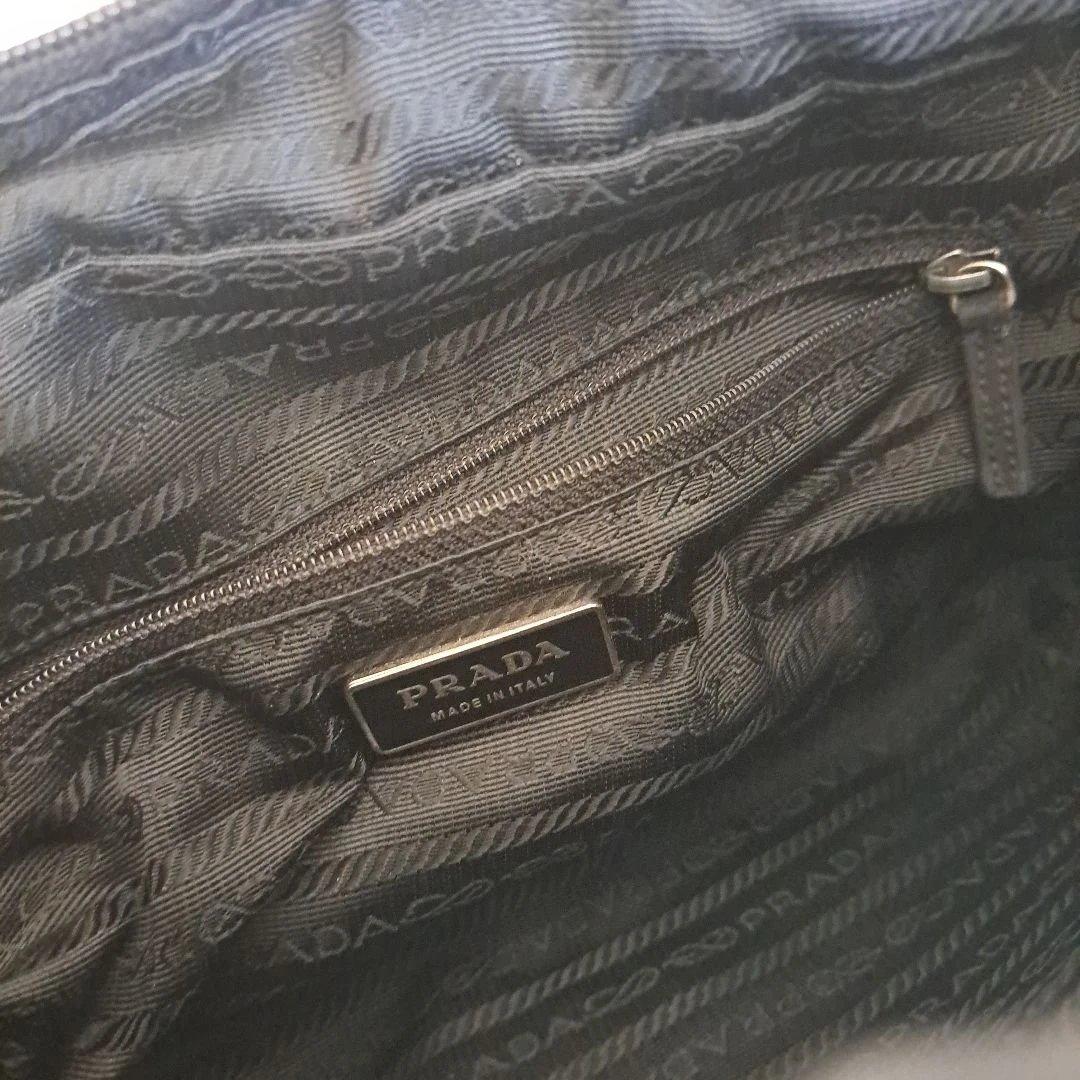 PRADA ブラック ショルダーバッグ