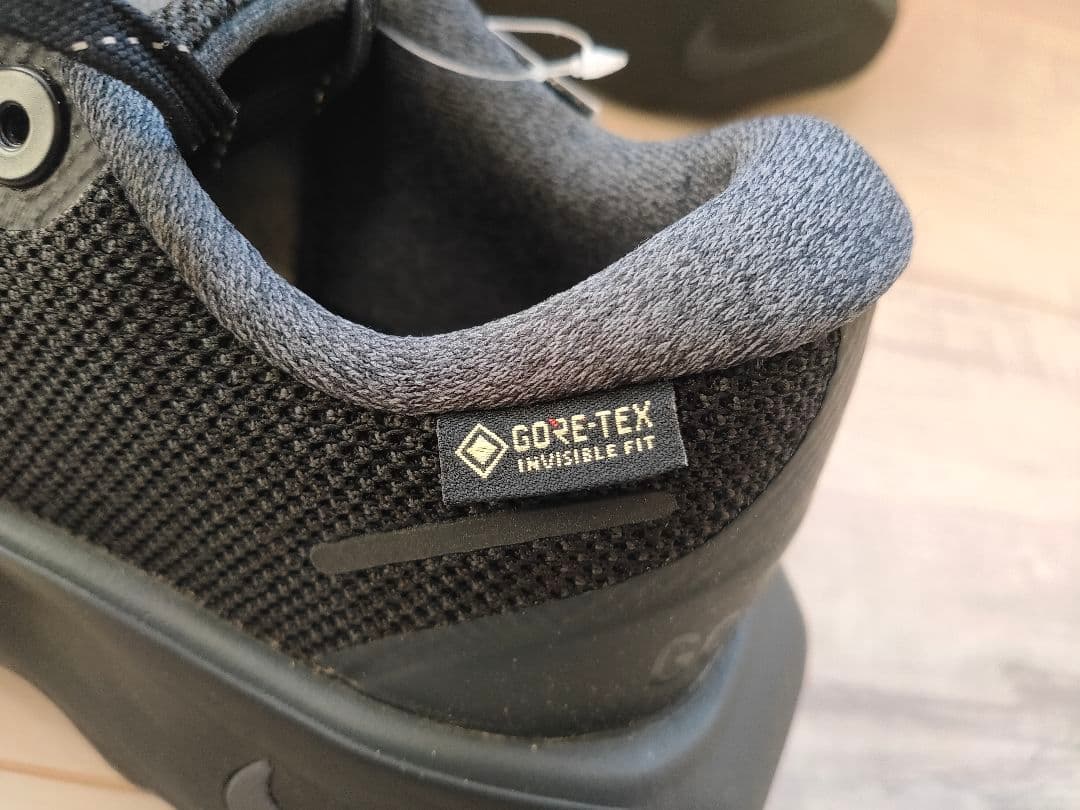 23.5cm 新品 NIKE WMNS MOTIVA GTX ナイキ モティバ