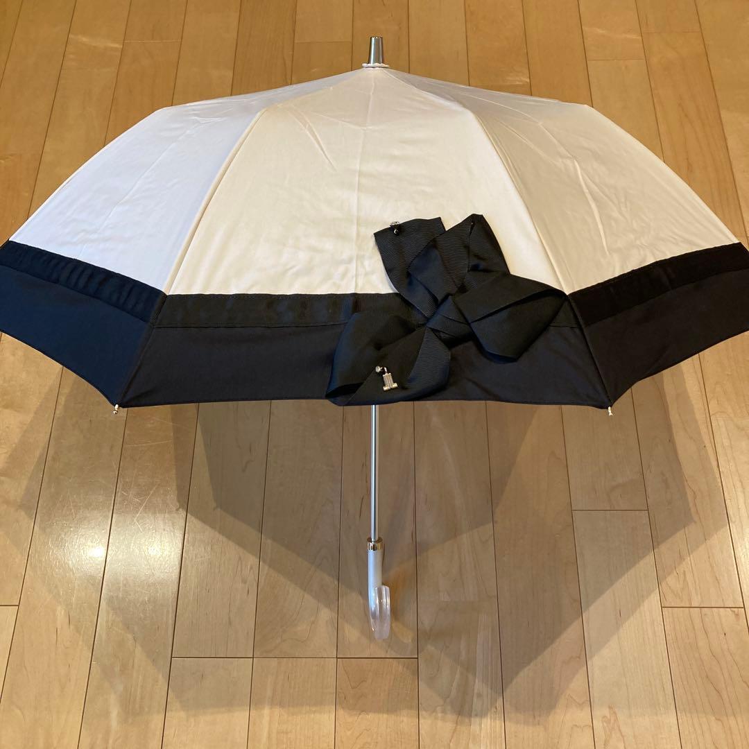 ランバンオンブルー　持ち手付き晴雨兼用日傘　ベージュ×ブラック