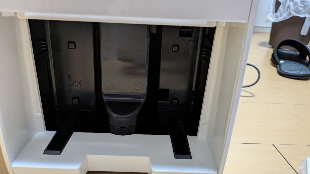 【アイリスオーヤマ】除湿機 IJC-J56