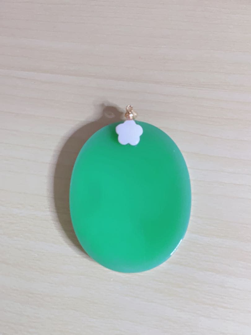 K18金天然石グリーン瑪瑙カメオペンダント　超ビッグサイズ