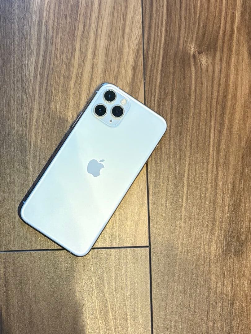 iPhone 11 Pro 256GB シルバー