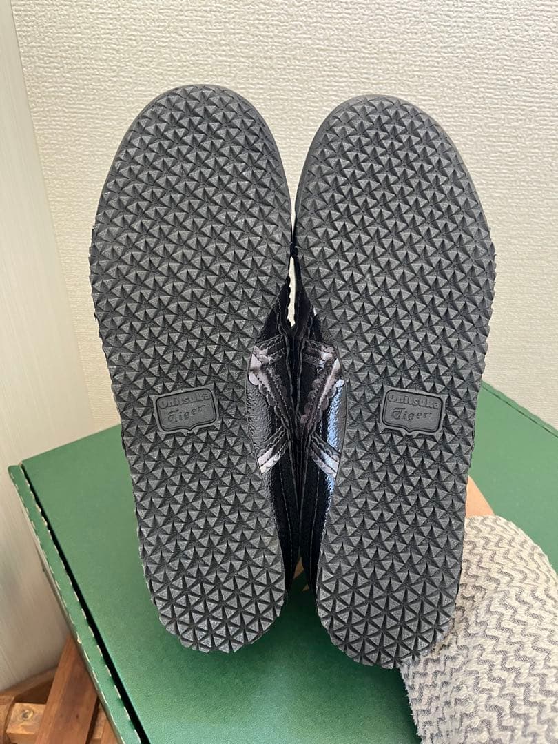 オニツカタイガー Onitsuka Tiger MEXICO 66 TGRS