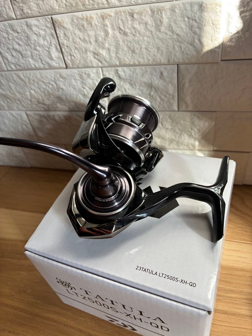 リール DAIWA 23 TATULA LT2500S-XH-QD