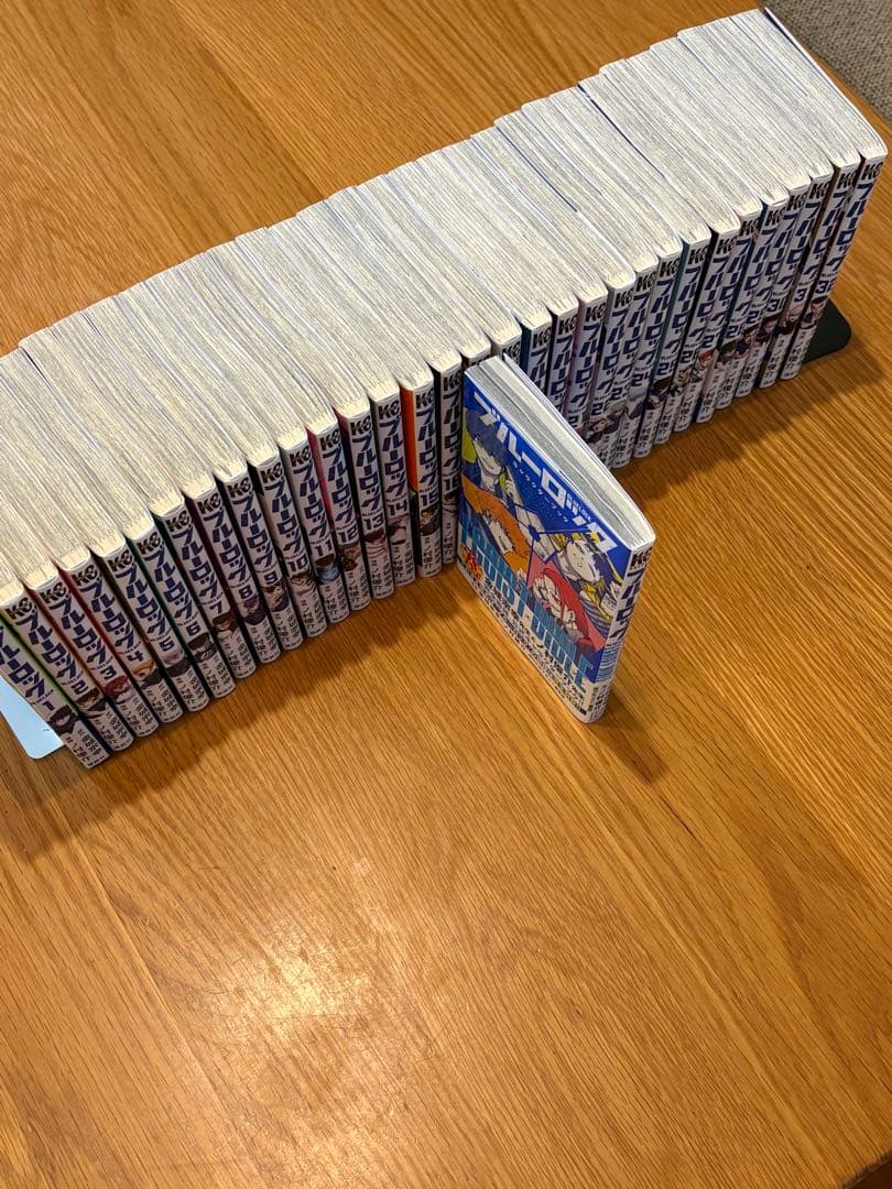 ブルーロック 1-32巻セット➕キャラクターブック『EGOIST BIBLE』