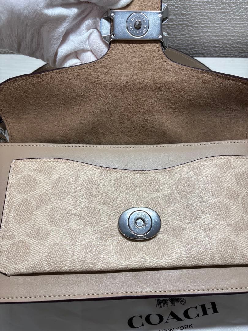 COACH ショルダーバッグ シグネチャーキャンバス