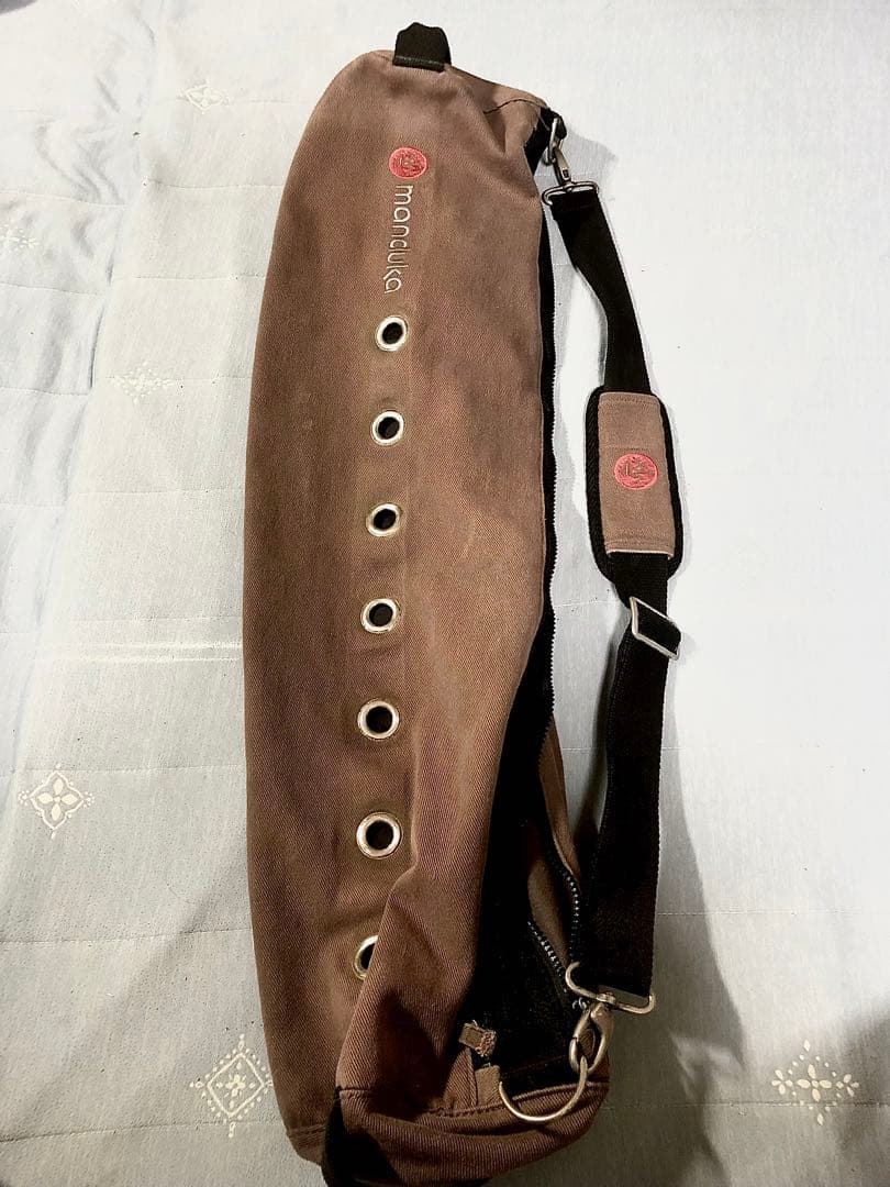 マンドゥカ　ブラックマット PRO (6mm）と専用マットケース付