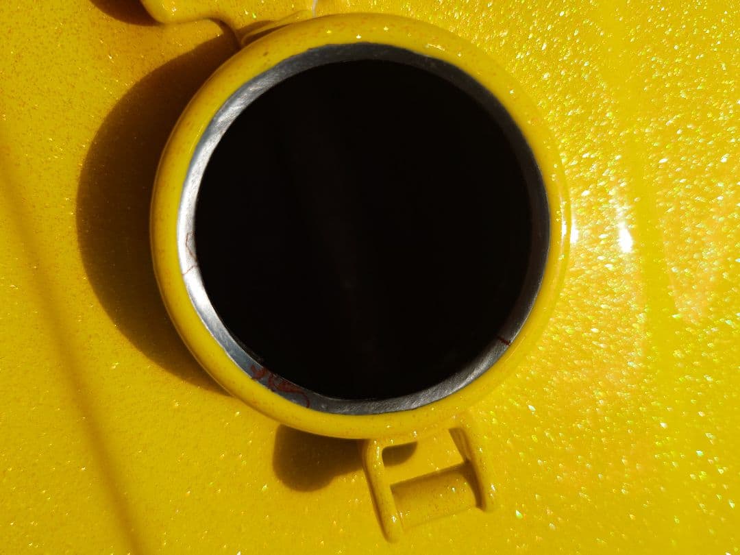 【値下げ】CB400F ヨンフォア用 純正タンク　 ラメ入りイエロー再塗装品