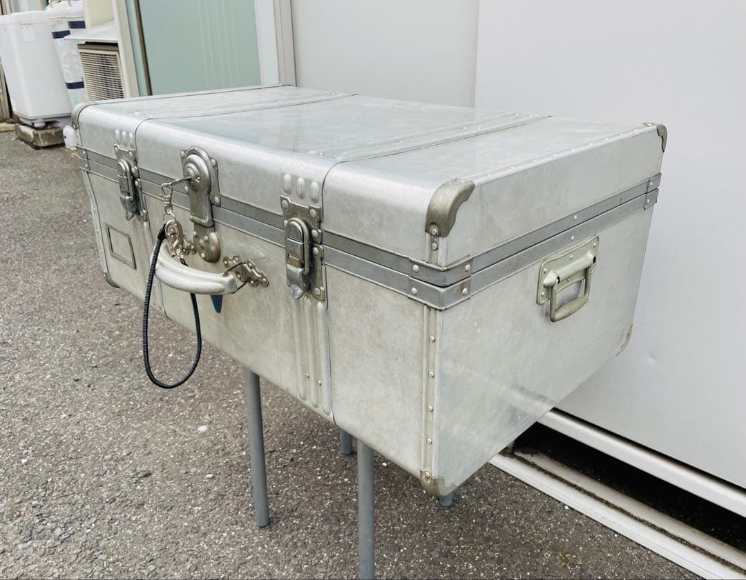中古品 石川アルミ製 トランクケース（鍵付き・防水仕様） お値段を下げました