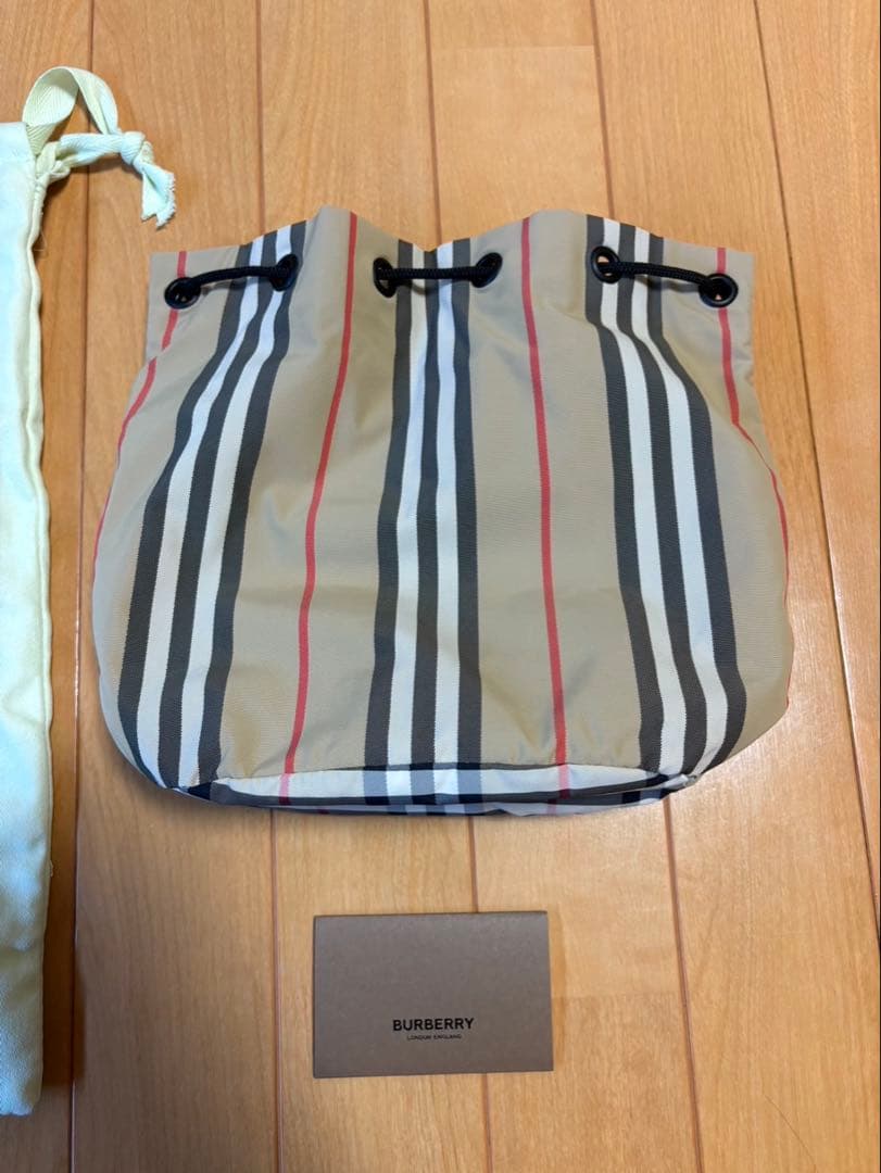 BURBERRY LONDON 巾着 ポーチ バッグ