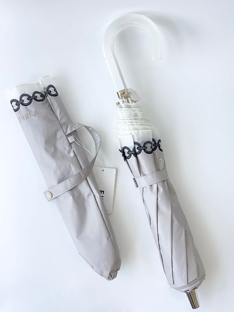 新品★フルラ★FURLAオーガンジーチェーン刺繍晴雨兼用2段折りたたみ傘★グレー