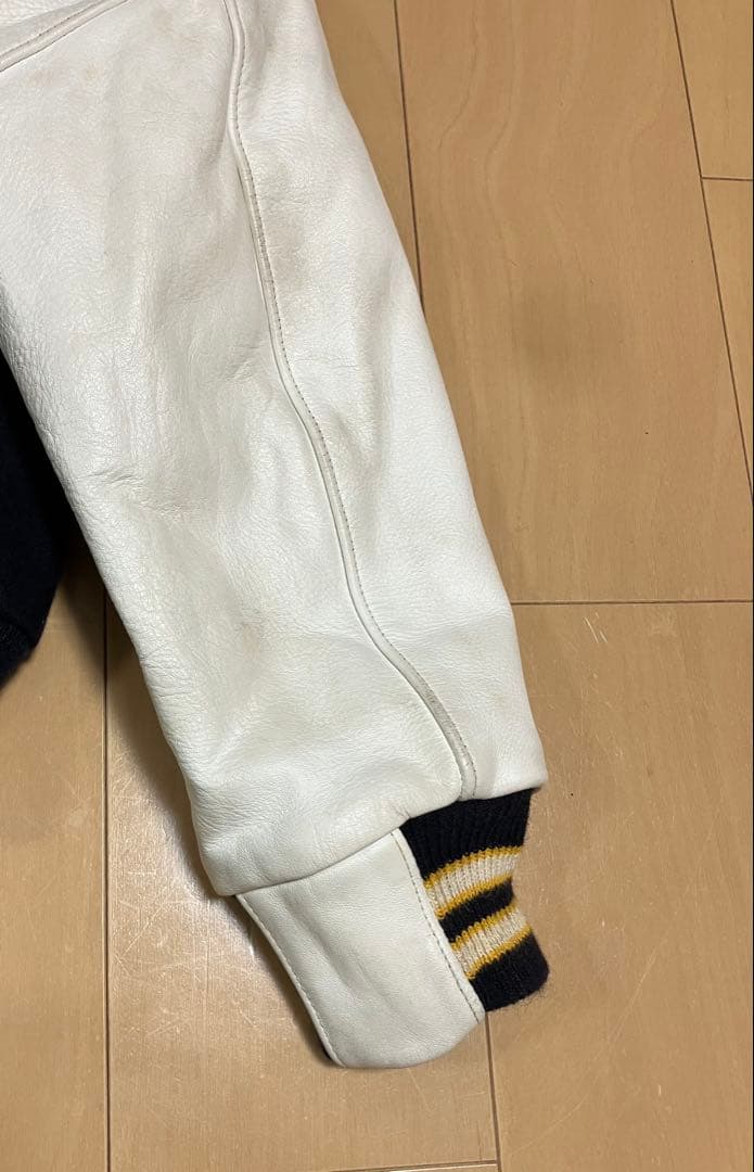 スタジャン ネイビー/ホワイト レザー袖