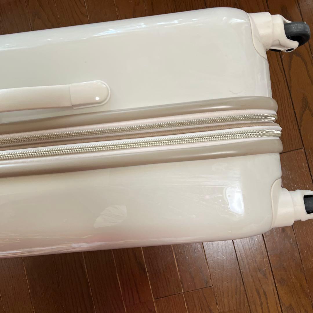 ace. キャリーケース ホワイト 55リットル　3-7泊　エキスパンド付