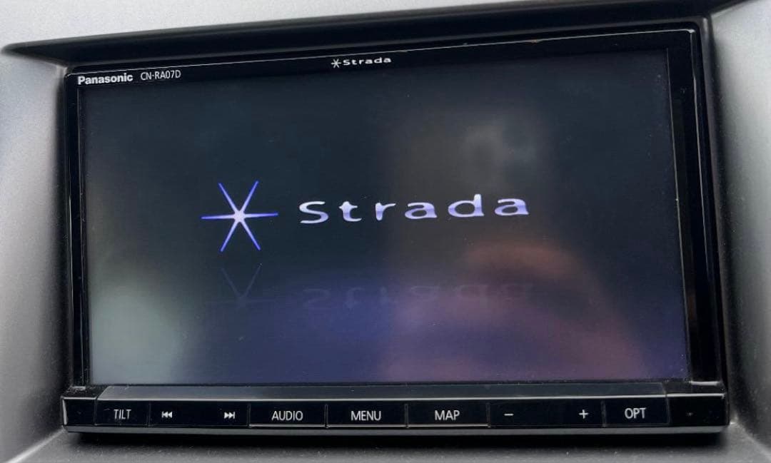 Panasonic Strada CN-RA07D 2020年製　カーナビ