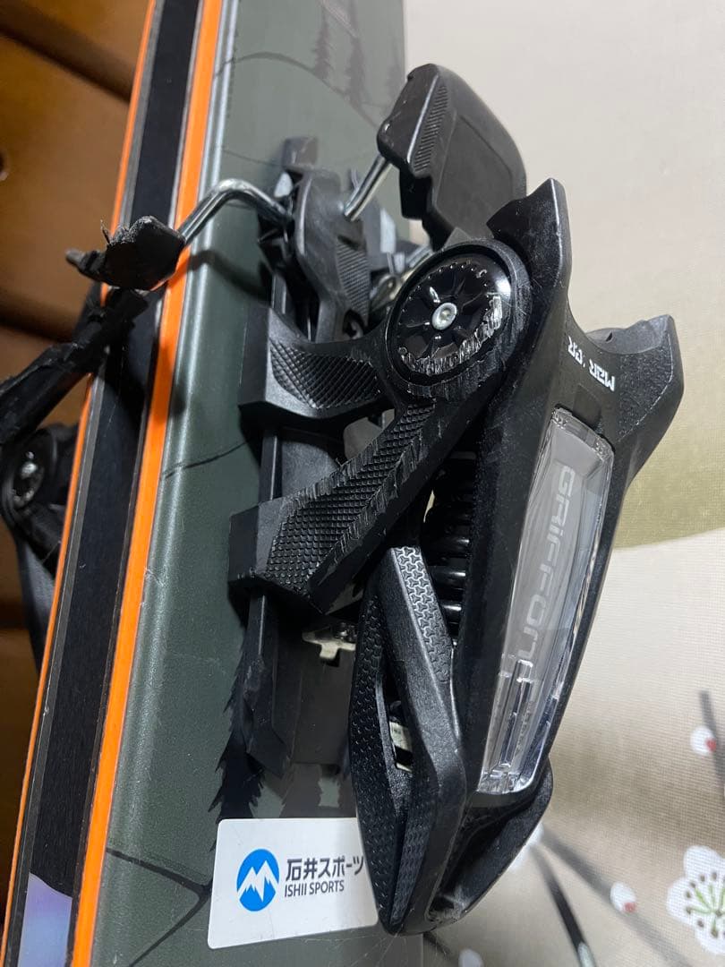 ATOMIC BENT CHETLER 100 スキー板