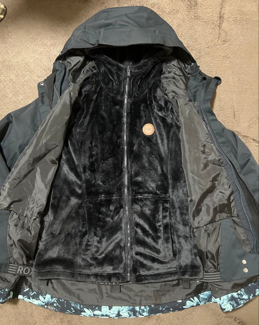 ロキシー スノーボード レディースS インナー付& ロキシー新品ビーニー　セット