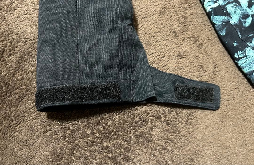 ロキシー スノーボード レディースS インナー付& ロキシー新品ビーニー　セット