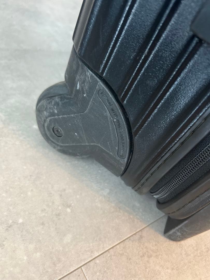 RIMOWA SALSA ブラックキャリーケース