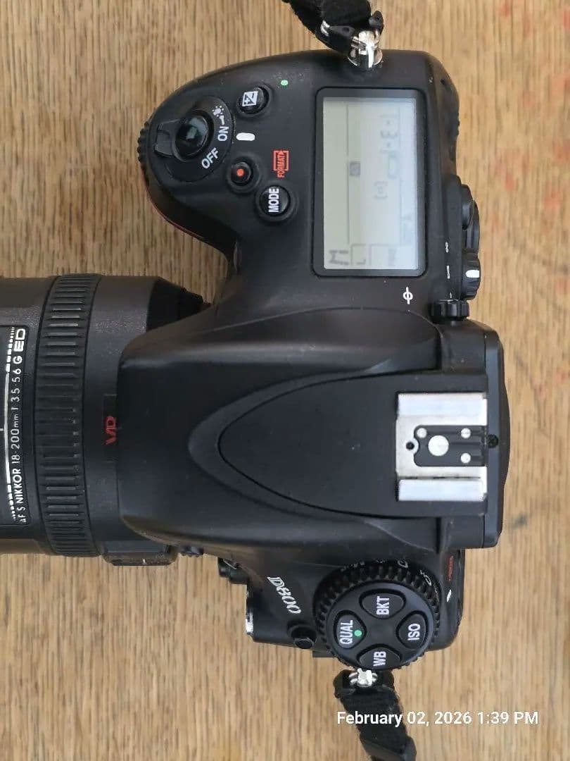 Nikon D800 一眼レフカメラ AF-S NIKKOR 18-200mm