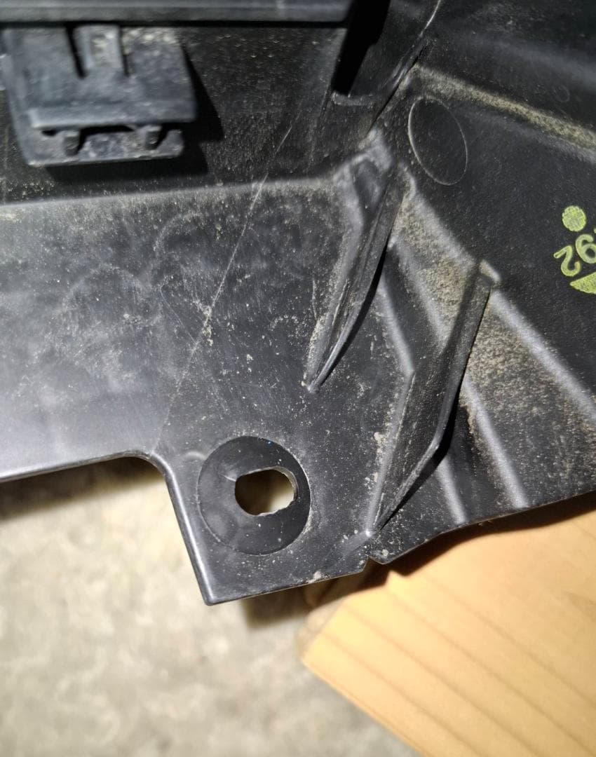 日産エクストレイルＴ３３　LED右コンビネーションランプ ・ウィンカー