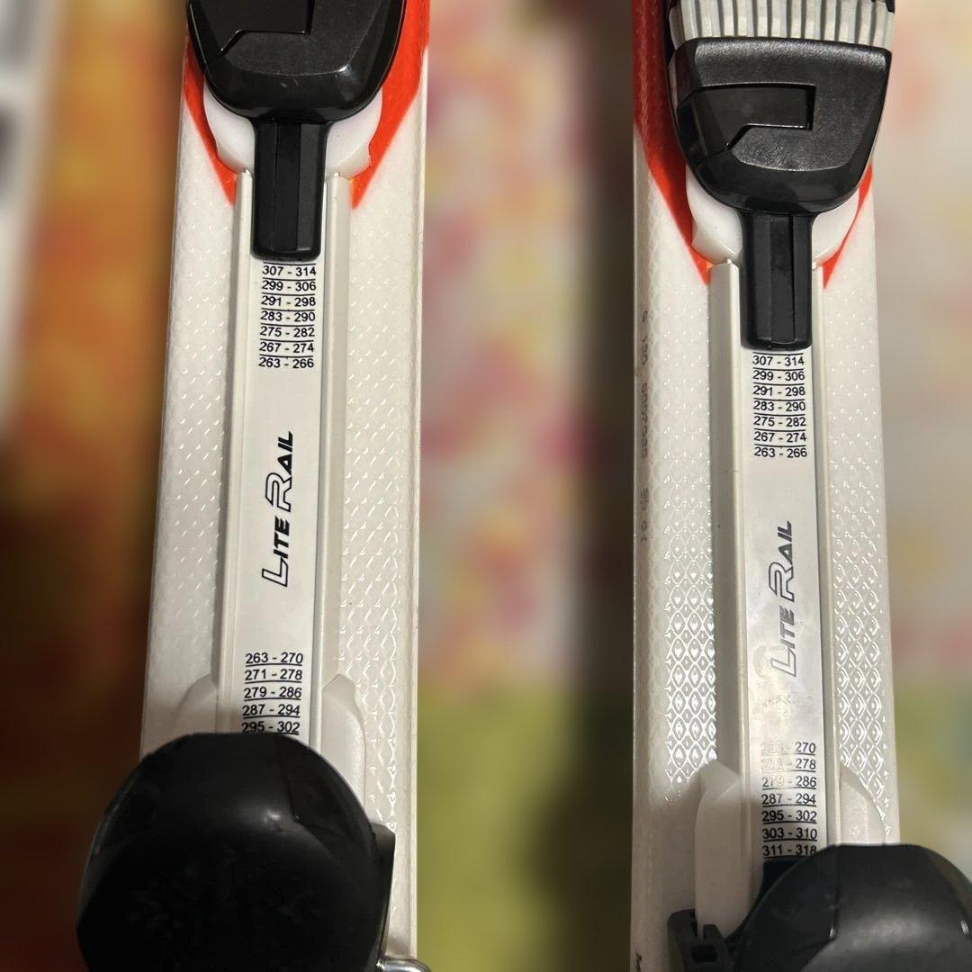 ショートスキー板、ロシニョール、ヘッド、セット。