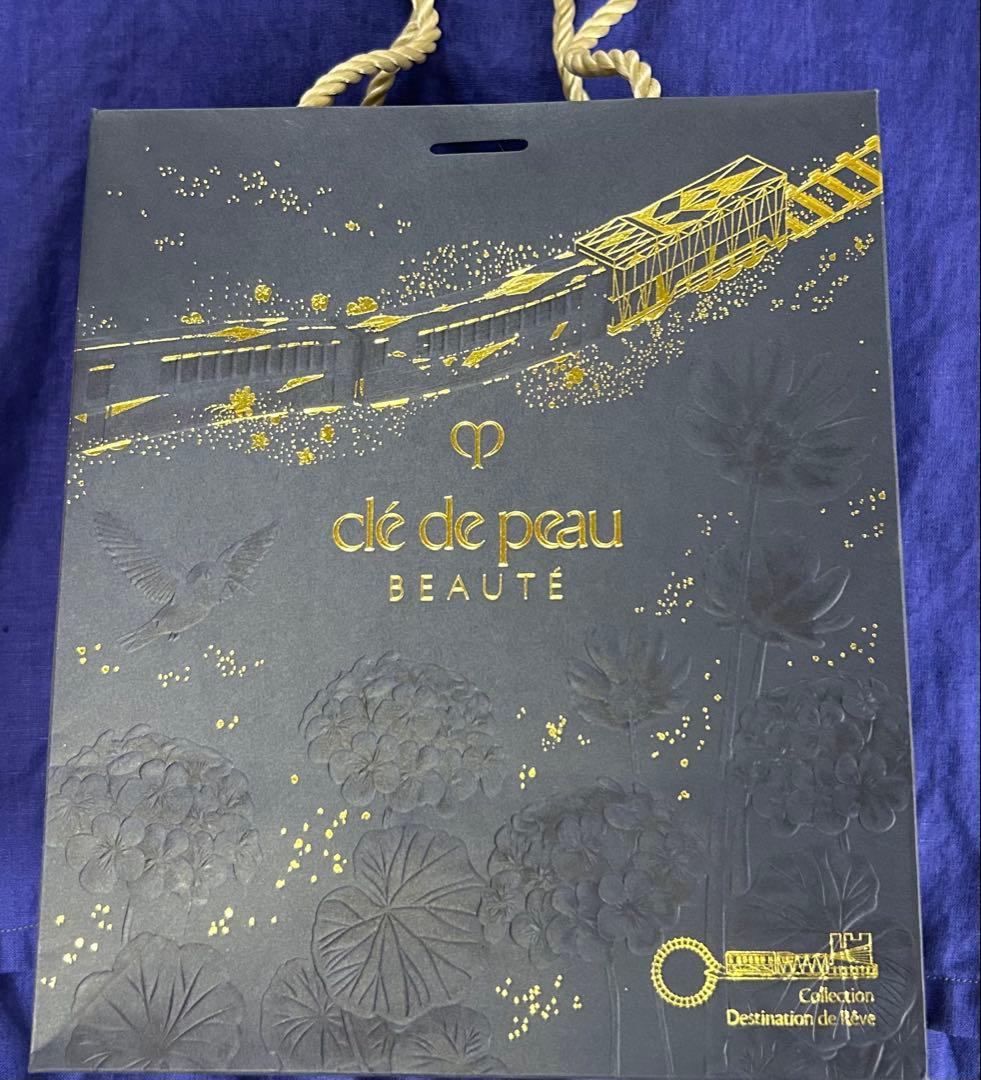 値下げ❗️ 2025 【新品　未使用】クレドポー ボーテ　ラクレームキット専用袋付