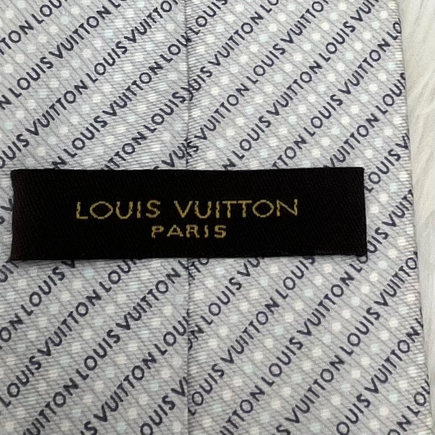 美品✨ルイヴィトンLouis Vuitton　シルクネクタイ　イタリア製グレイ系