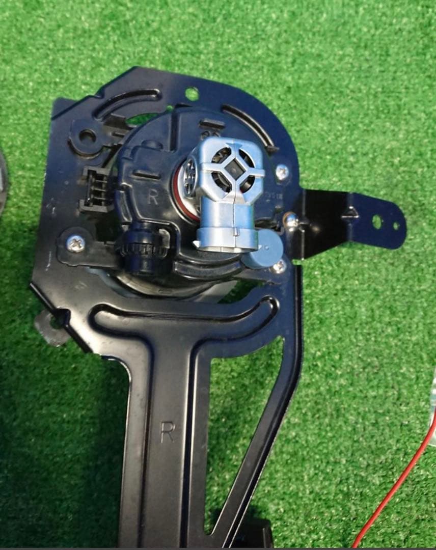 期間限定価格　25日まで　スズキ 純正 アルト HA25S フォグライト セット