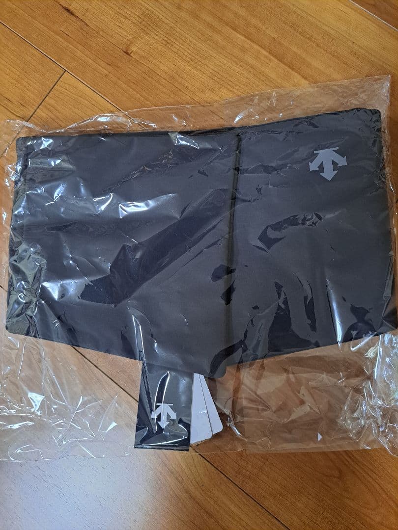 DESCENTE ALLTERRAIN フィットマフラー BK