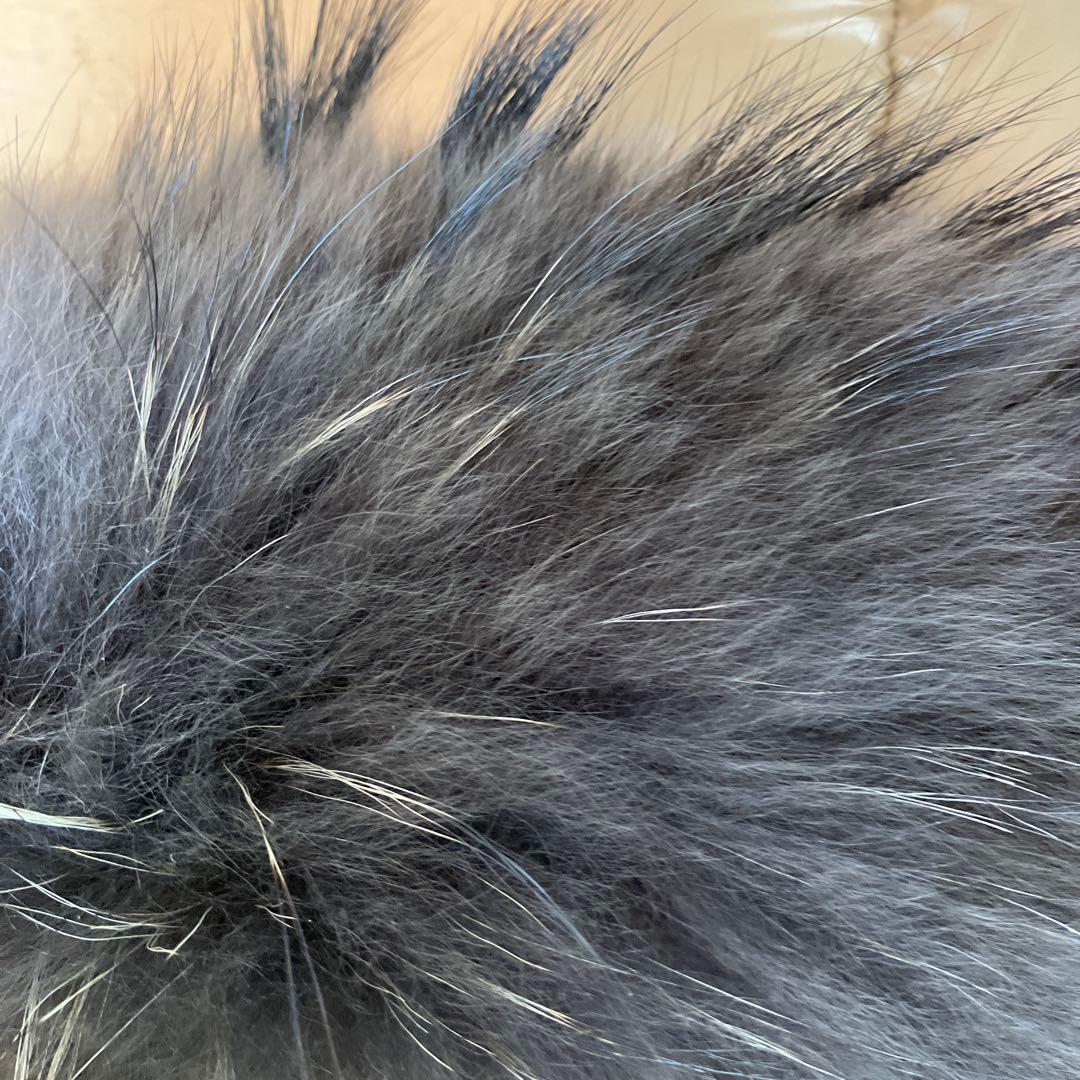 美品デュベチカファーフード付き ベージュ ダウンベスト 44