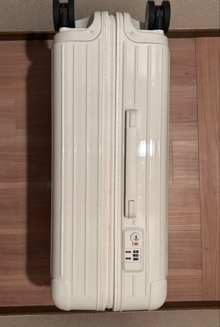 永久保証　RIMOWA Essential チェックイン M ホワイト