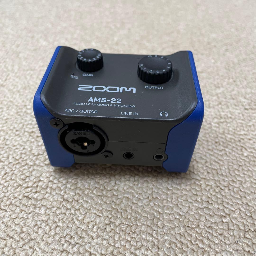 ZOOM AMS-22 本体とボックス オーディオインターフェース