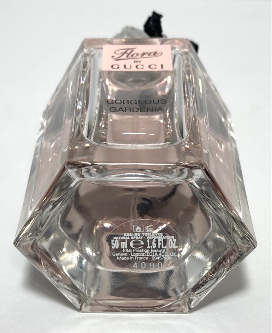 フローラ バイ グッチ ガーデン ゴージャス ガーデニア オードトワレ 50ml