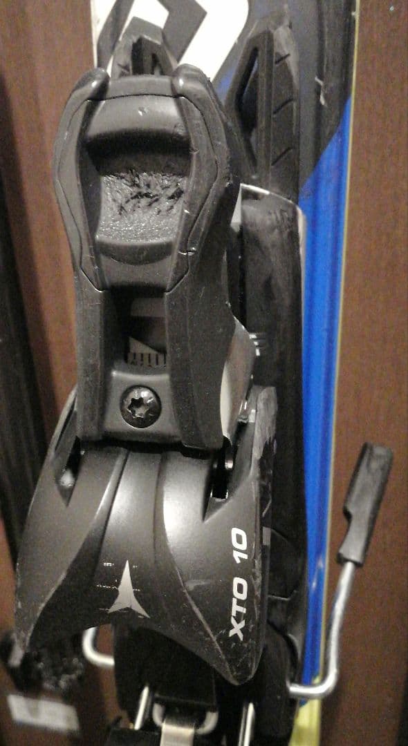 Atomic スキー板 164cm XTO10ビンディング付き
