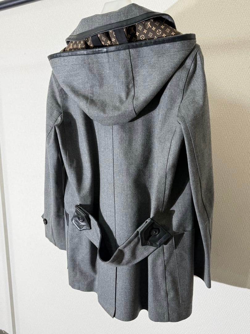 ルイヴィトン フード付きPコート