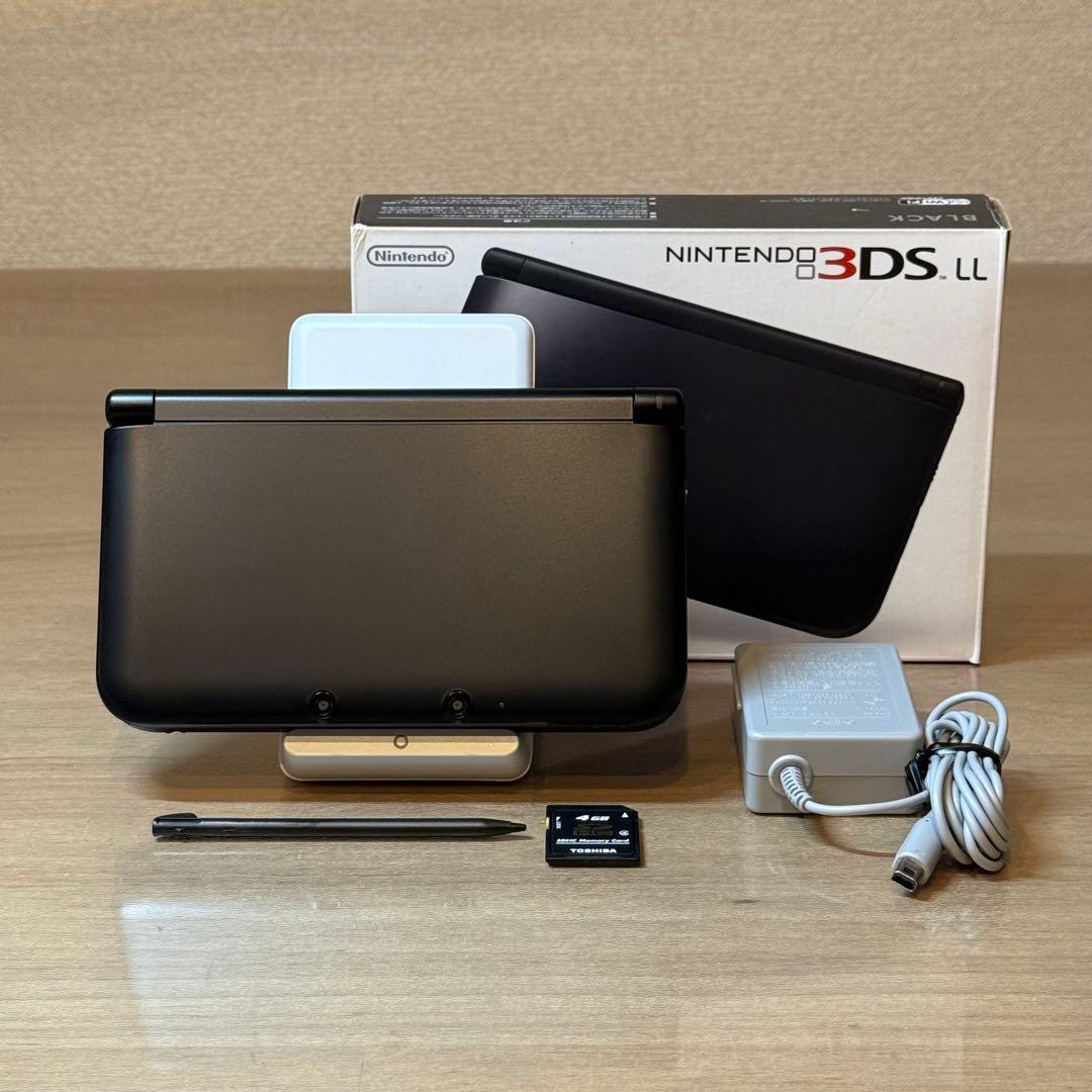 8-051 ニンテンドー3DS LL ブラック 箱付き