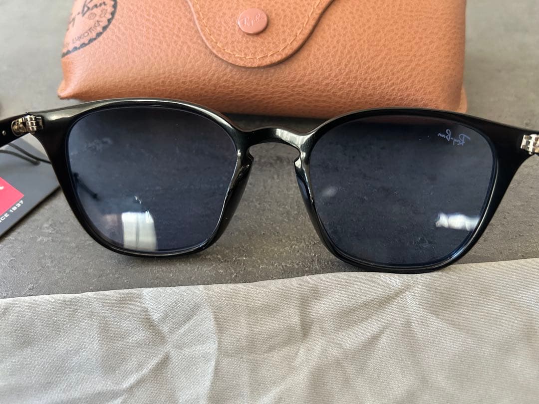 レイバンRayBan サングラスRB4258-F 52□20 150ブルーレンズ