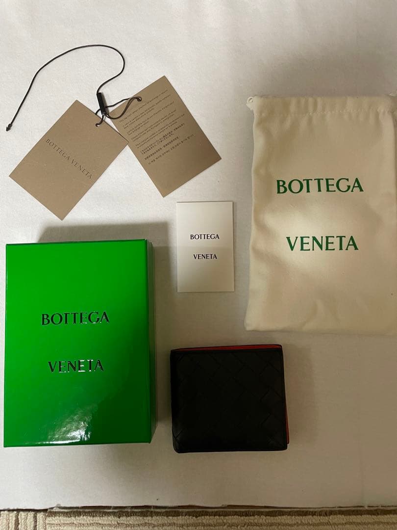 Bottega Veneta 二つ折り財布 【本物保証】