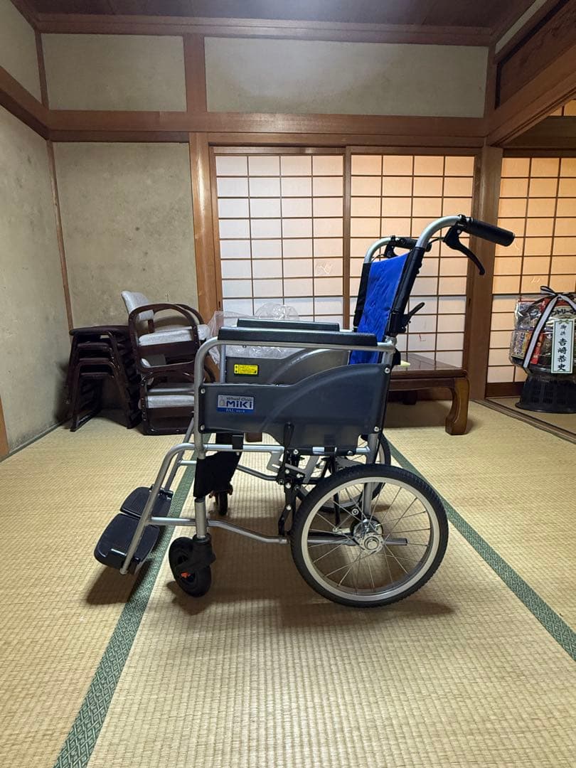 MIKI 車椅子 折りたたみ式 ネイビー 取扱説明書付き